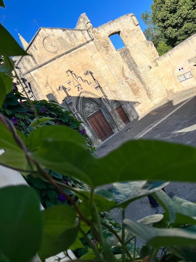 Le Donjon De La Roquette Apartamento Arlés Exterior foto